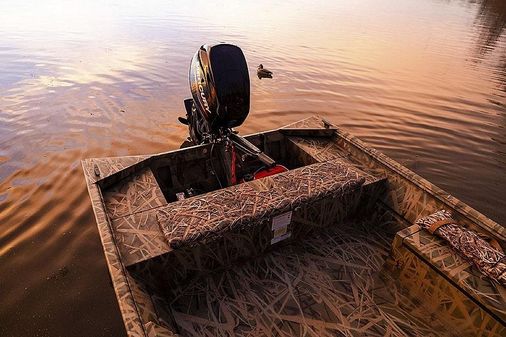 Lowe ROUGHNECK-2070 image