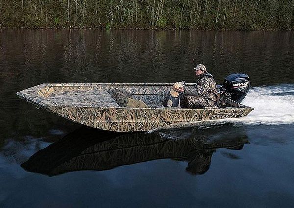 Lowe ROUGHNECK-2070 image