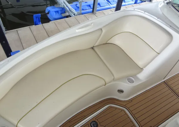 Sea Ray 240 Sundeck image