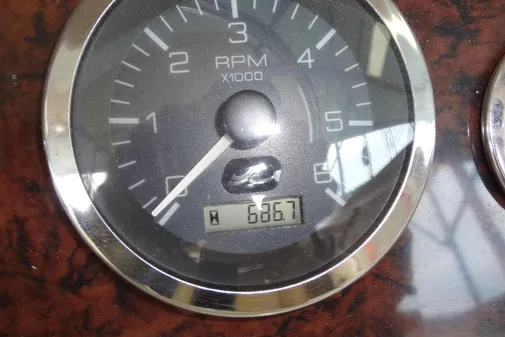 Sea Ray 240 Sundeck image