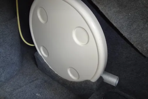 Sea Ray 240 Sundeck image