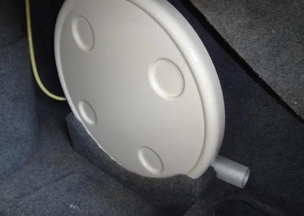 Sea Ray 240 Sundeck image