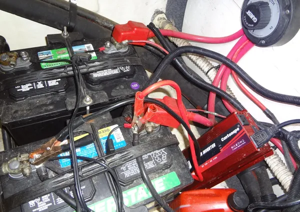 Sea Ray 240 Sundeck image