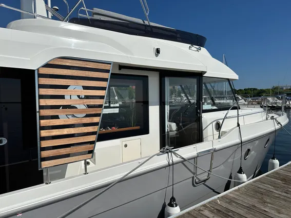 Beneteau SWIFT-TRAWLER-41-FLY image
