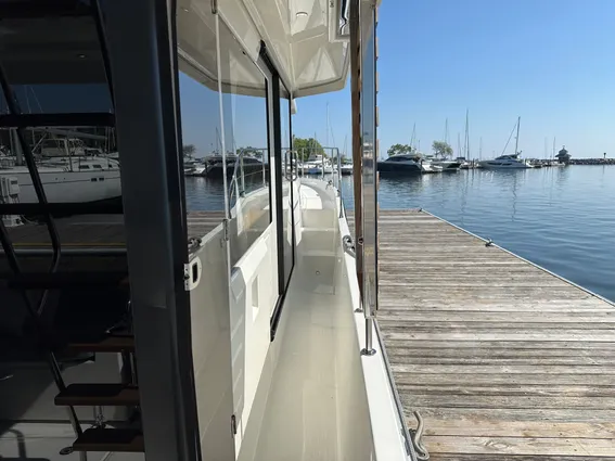 Beneteau SWIFT-TRAWLER-41-FLY image