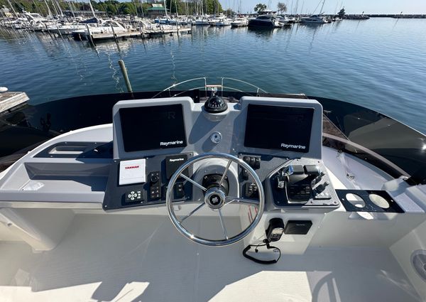 Beneteau SWIFT-TRAWLER-41-FLY image