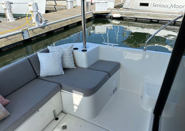 Beneteau SWIFT-TRAWLER-41-FLY image