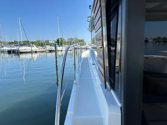 Beneteau SWIFT-TRAWLER-41-FLY image