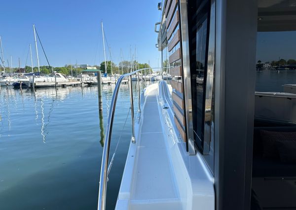 Beneteau SWIFT-TRAWLER-41-FLY image