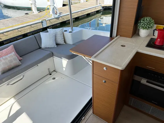Beneteau SWIFT-TRAWLER-41-FLY image
