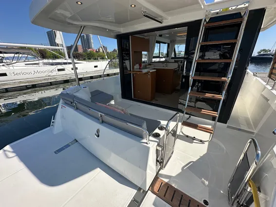 Beneteau SWIFT-TRAWLER-41-FLY image