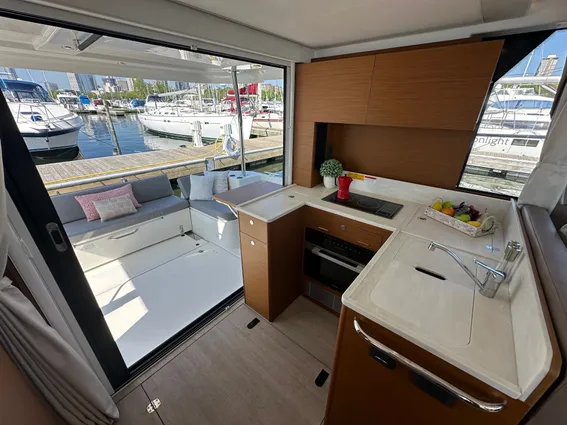 Beneteau SWIFT-TRAWLER-41-FLY image