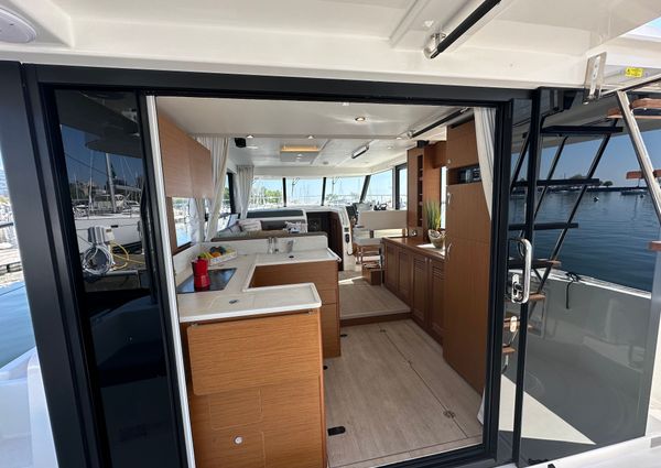 Beneteau SWIFT-TRAWLER-41-FLY image
