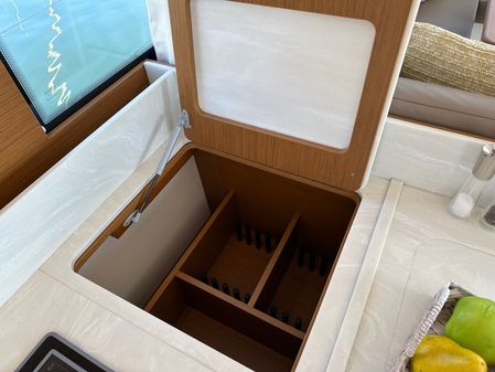 Beneteau SWIFT-TRAWLER-41-FLY image