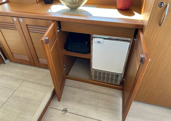 Beneteau SWIFT-TRAWLER-41-FLY image