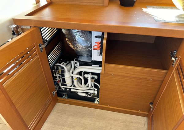 Beneteau SWIFT-TRAWLER-41-FLY image