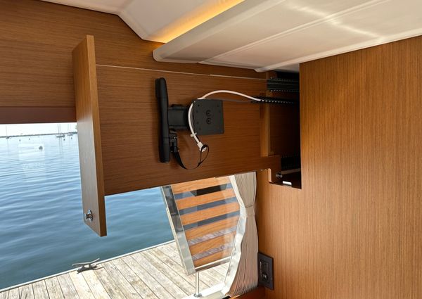 Beneteau SWIFT-TRAWLER-41-FLY image