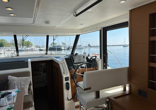 Beneteau SWIFT-TRAWLER-41-FLY image