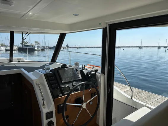 Beneteau SWIFT-TRAWLER-41-FLY image