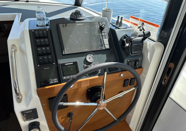 Beneteau SWIFT-TRAWLER-41-FLY image