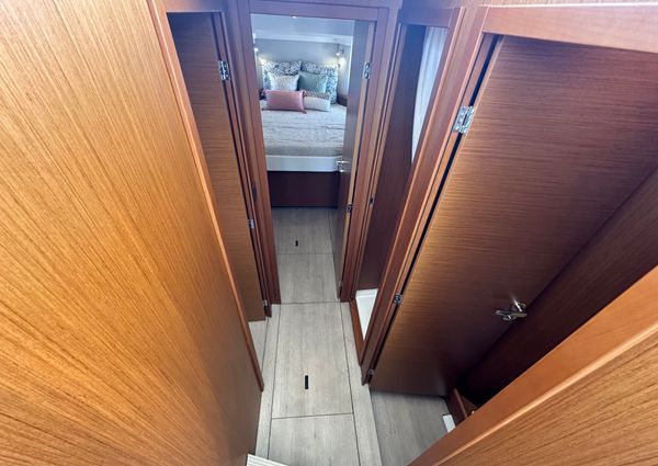 Beneteau SWIFT-TRAWLER-41-FLY image