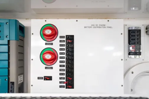 Viking 72 Convertible image