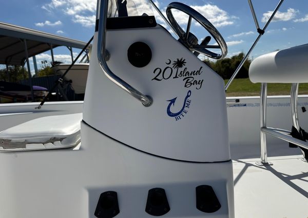 Sportsman ISLAND-BAY-20 image