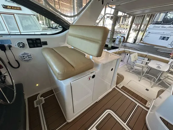 Tiara Yachts 3800 Open image