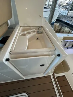 Tiara Yachts 3800 Open image