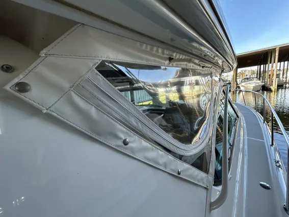 Tiara Yachts 3800 Open image