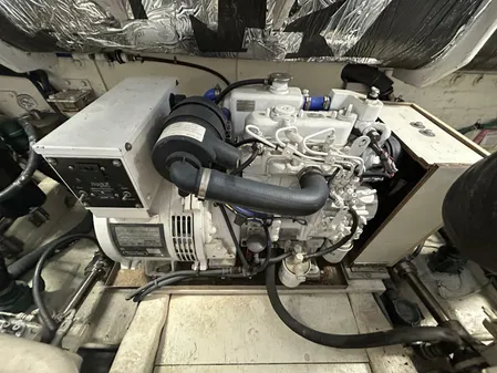 Tiara Yachts 3800 Open image