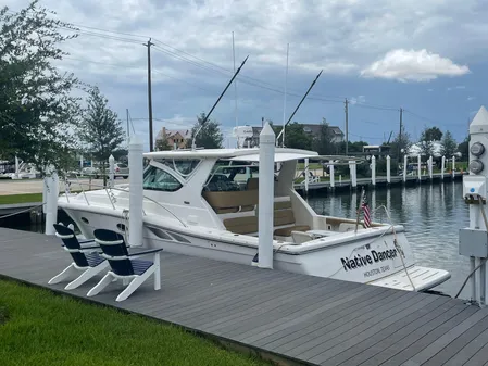 Tiara Yachts 3800 Open image