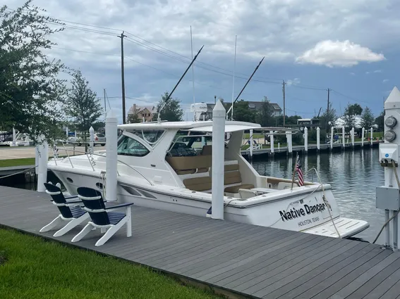 Tiara Yachts 3800 Open image