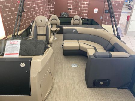 Viaggio X20F-LUXURY-FISH-N-FUN image