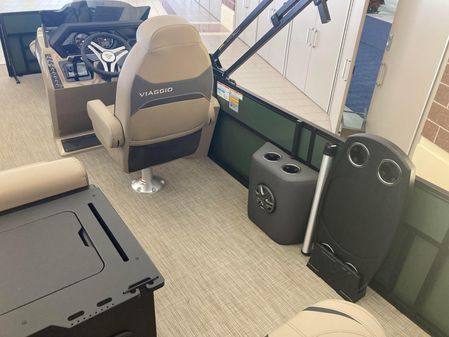 Viaggio X20F-LUXURY-FISH-N-FUN image