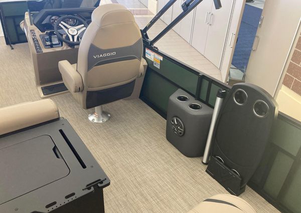 Viaggio X20F-LUXURY-FISH-N-FUN image