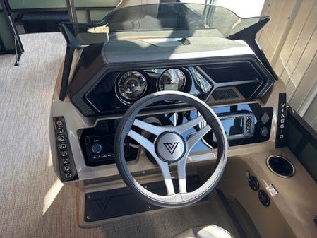 Viaggio X20F-LUXURY-FISH-N-FUN image