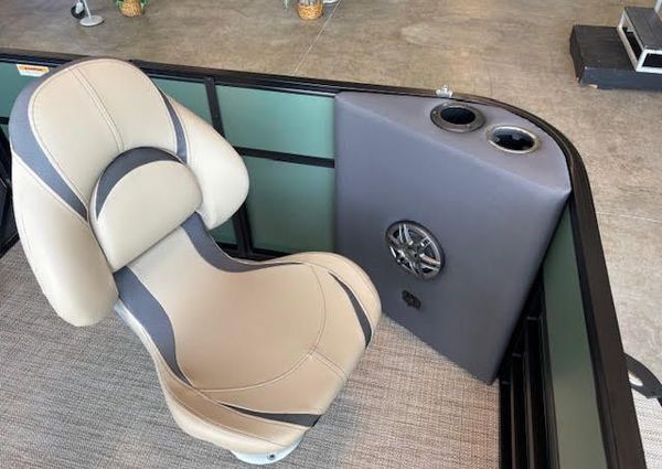 Viaggio X20F-LUXURY-FISH-N-FUN image