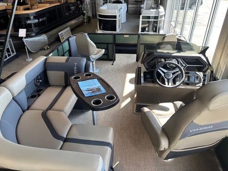 Viaggio X20F-LUXURY-FISH-N-FUN image