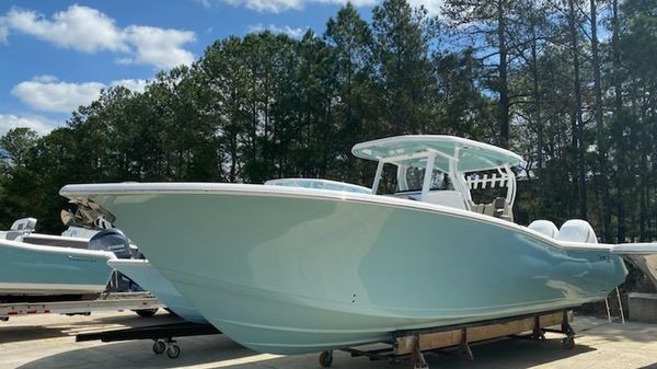 Tidewater 320 CC Adventure
