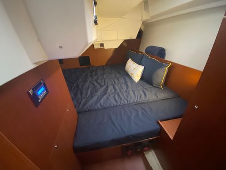 Beneteau OCEANIS-38-1 image