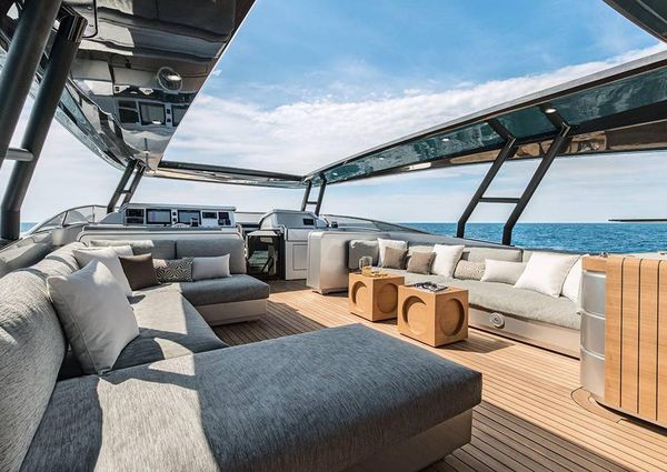Monte-carlo-yachts MCY-105 image