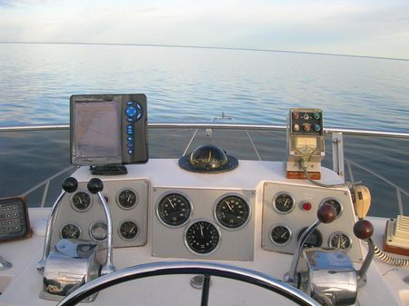Ocean Alexander 440 Cockpit Motor Yacht image
