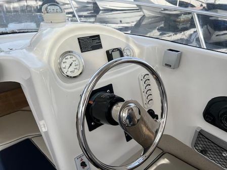 Quicksilver 640-PILOTHOUSE image