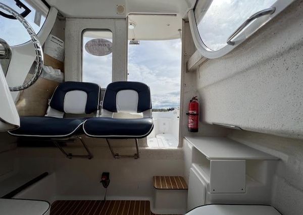 Quicksilver 640-PILOTHOUSE image