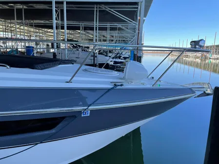 Cruisers Yachts 38 Express image