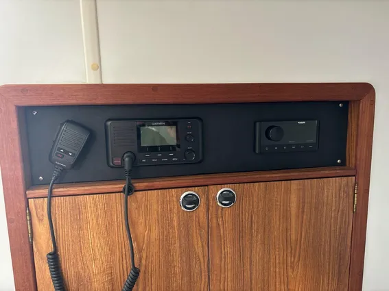 Endeavour Trawler Cat 38 image