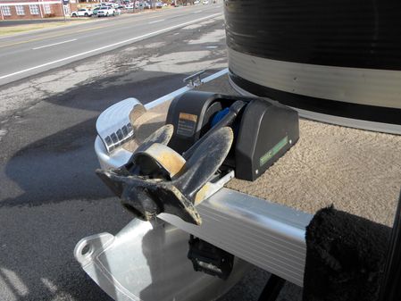 Bennington 2275GSi image