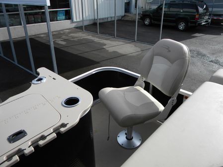Bennington 2275GSi image