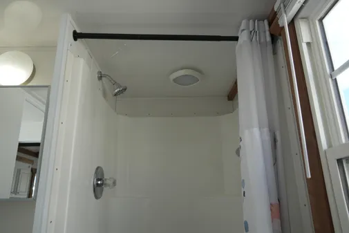 Catamaran Aqua Lodge image